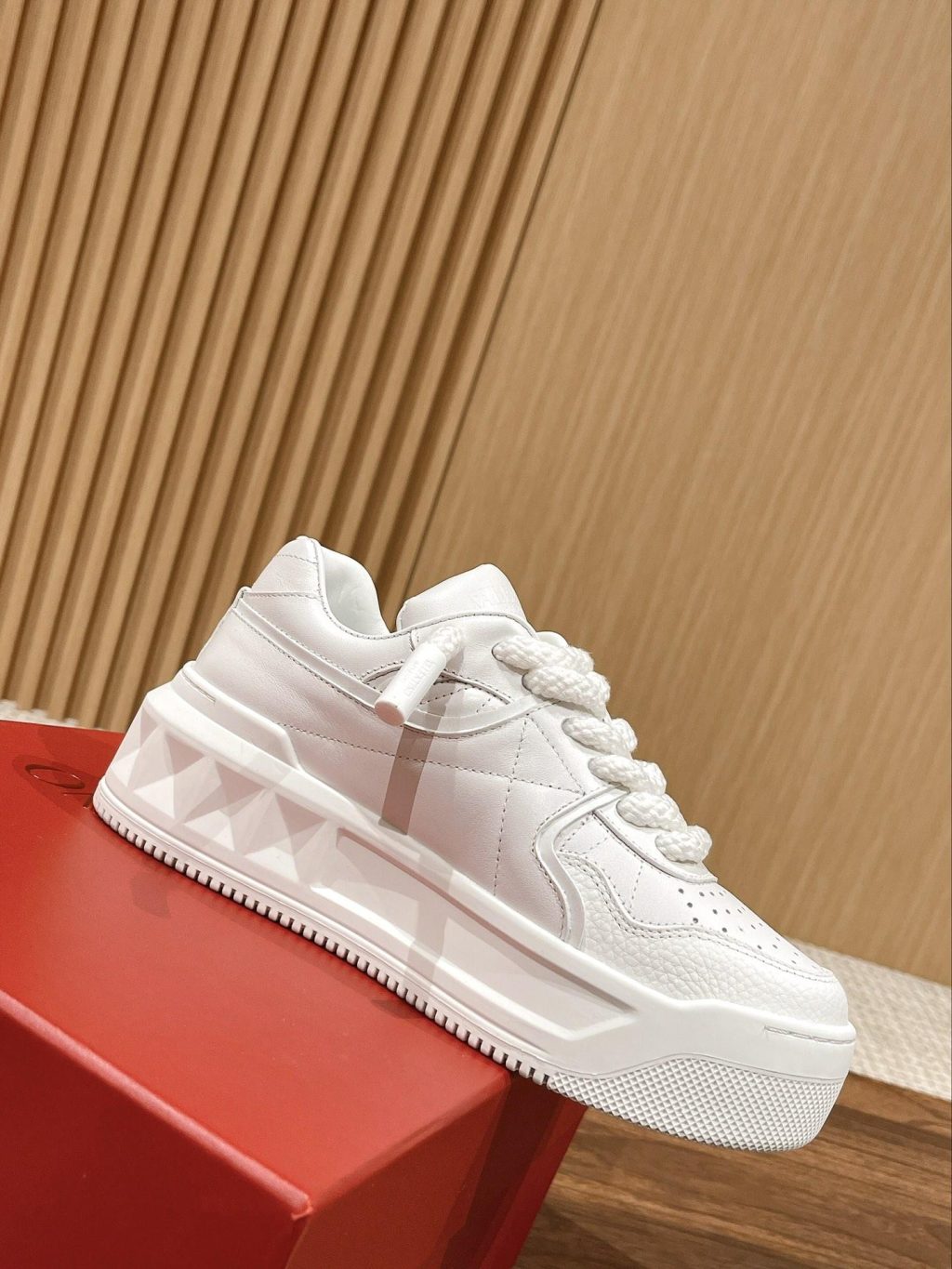 Valentino Garavani Sneaker - Image 4