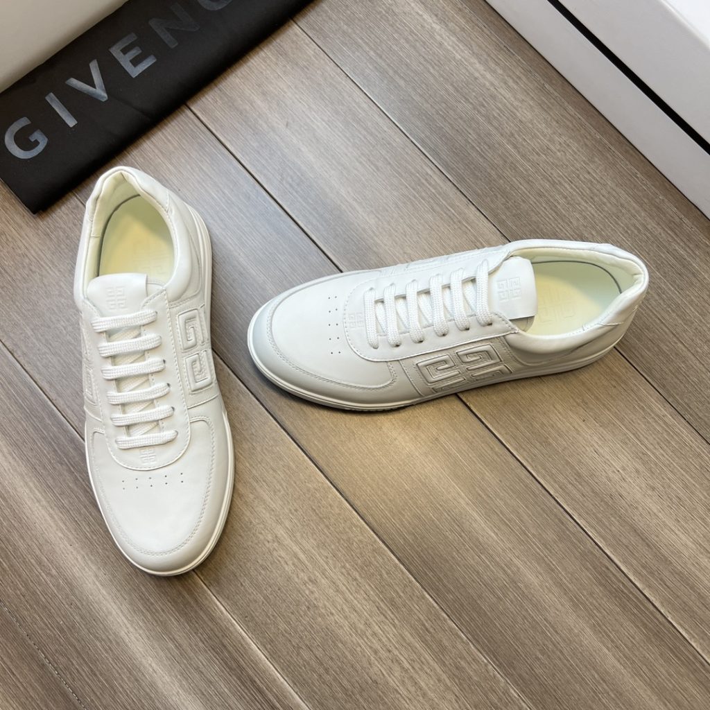 GIVENCHY G4 Low-Top Sneaker - Image 3