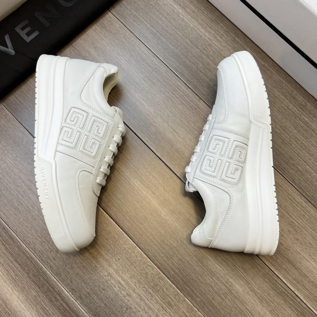 GIVENCHY G4 Low-Top Sneaker - Image 2