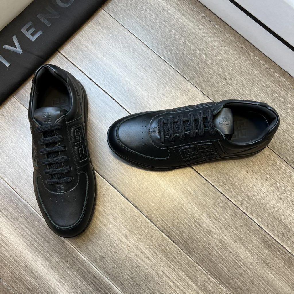 GIVENCHY G4 Low-Top Sneaker - Image 3