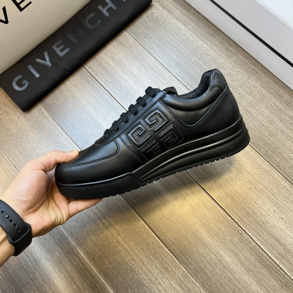 GIVENCHY G4 Low-Top Sneaker - Image 4