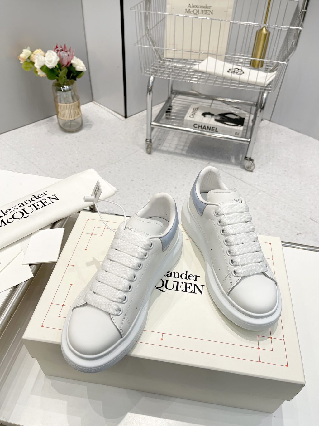 Alexander McQueen Sneaker - Image 3