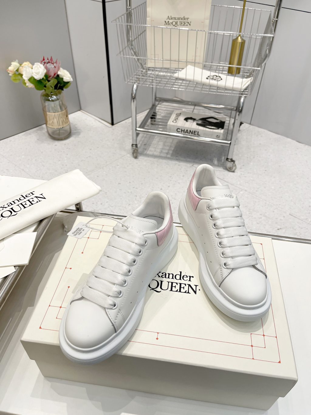 Alexander McQueen Sneaker - Image 3