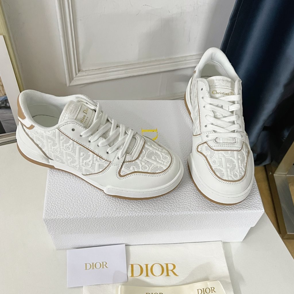 White Dior Oblique Perforated Calfskin Sneaker - Image 2