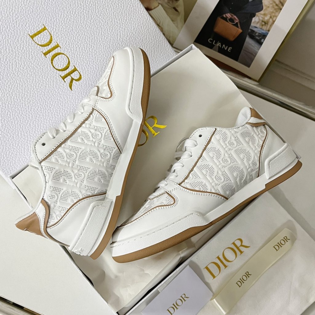 White Dior Oblique Perforated Calfskin Sneaker - Image 3