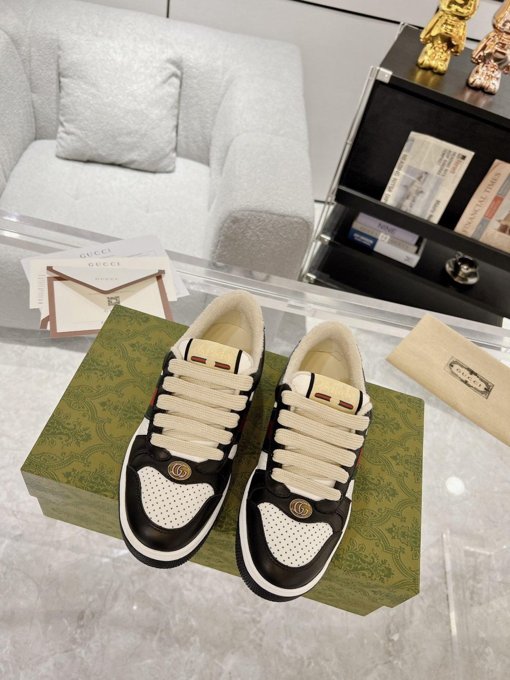Gucci Screener Black White sneaker - Image 2