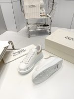 Alexander McQueen Sneaker - Image 3