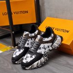 LOUIS VUITTON TRAINER SNEAKER - Image 3