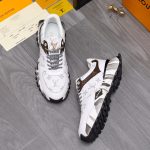 LOUIS VUITTON TRAINER SNEAKER - Image 2