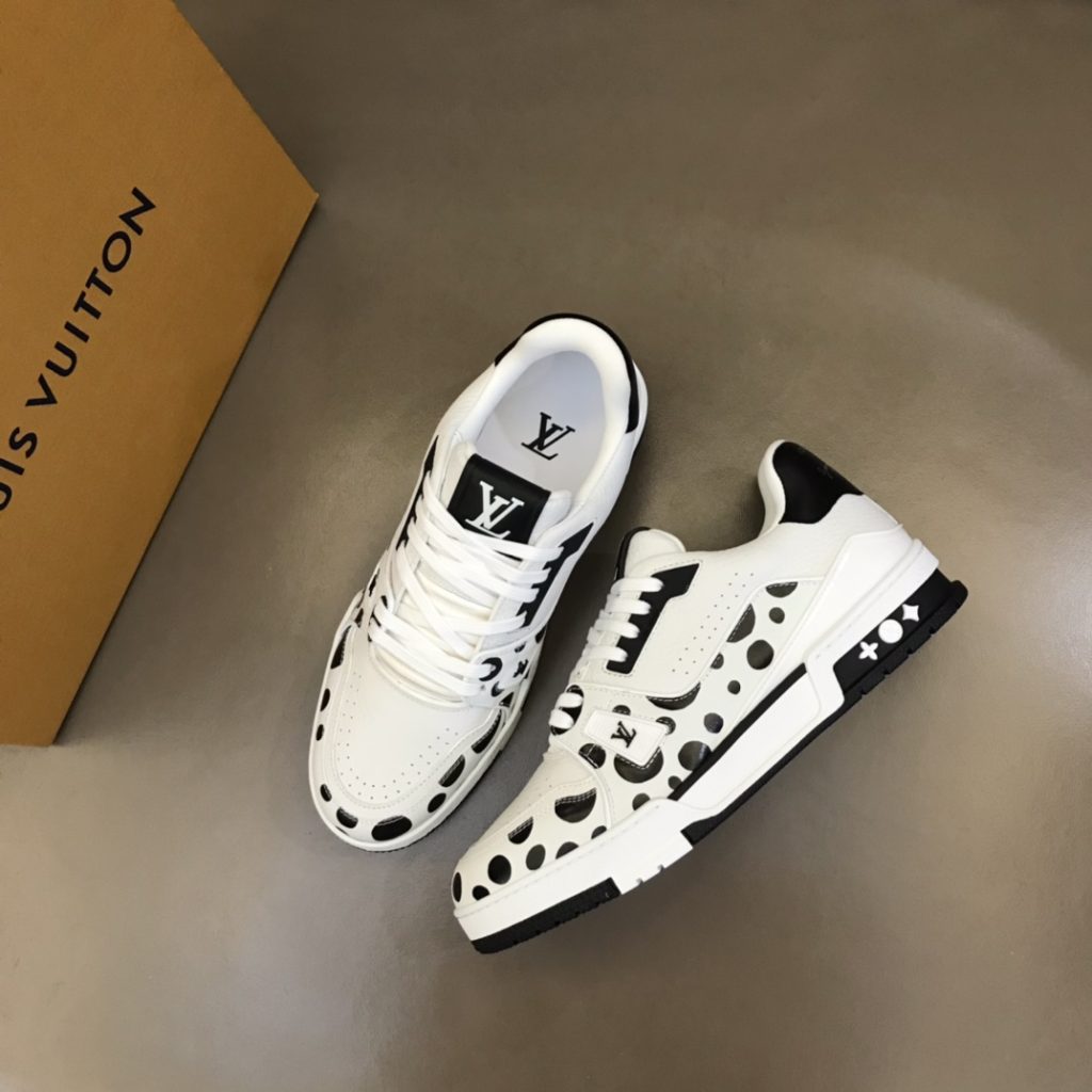 LOUIS VUITTON TRAINER SNEAKER - Image 2