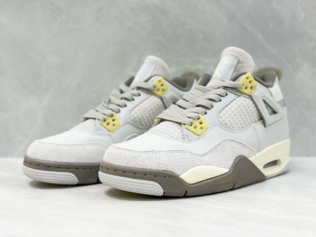AIR JORDAN 4 RETRO SE CRAFT PHOTON DUST Sneaker - Image 3