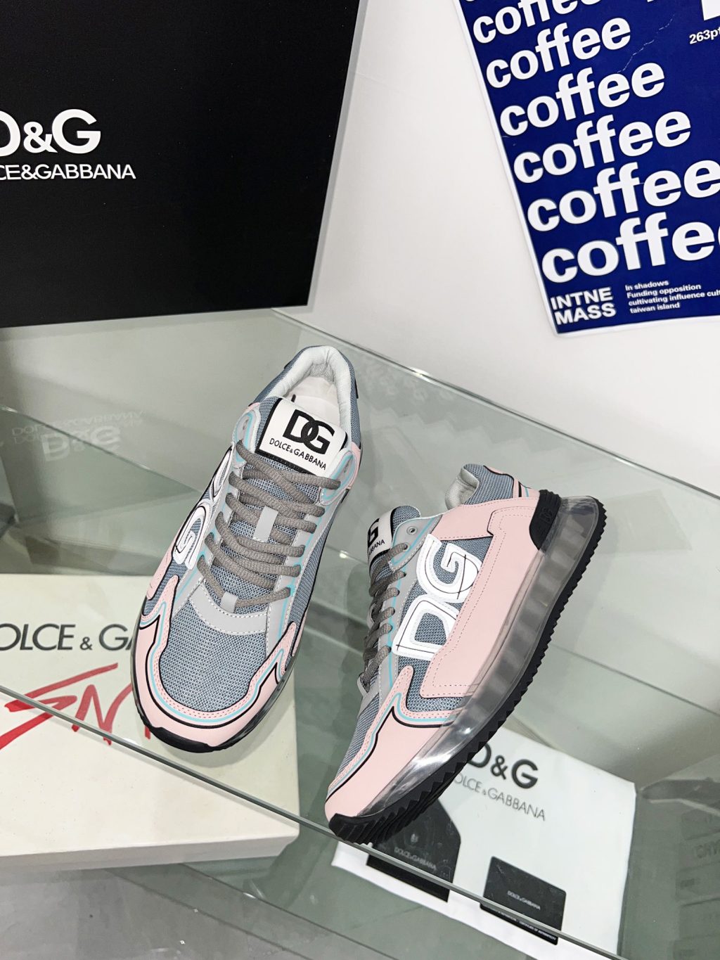 2023 DOLCE & GABBANA sneakers - Image 4