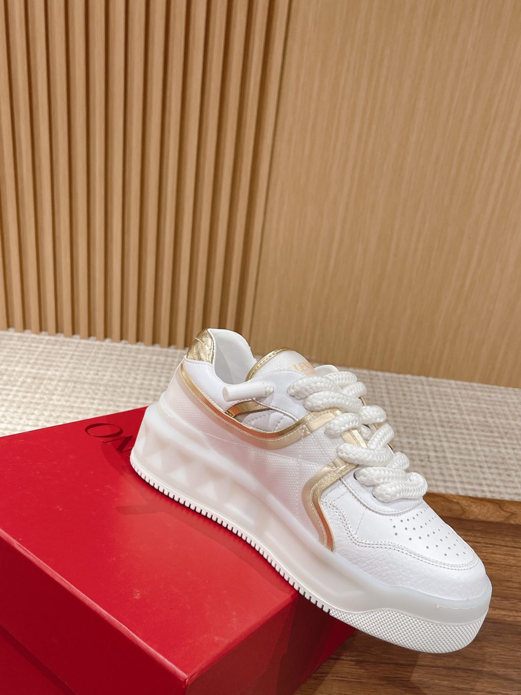 Valentino Garavani Sneaker - Image 4