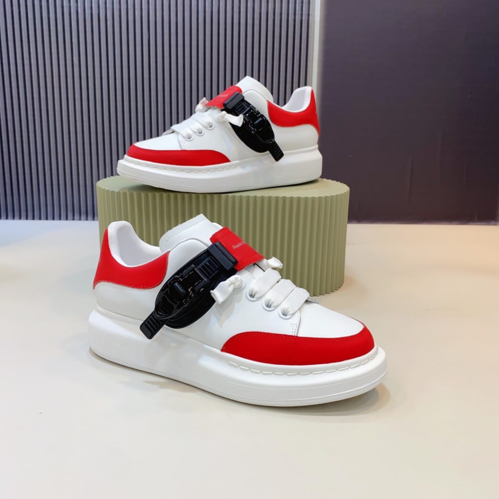 Alexander McQueen Sneaker - Image 3