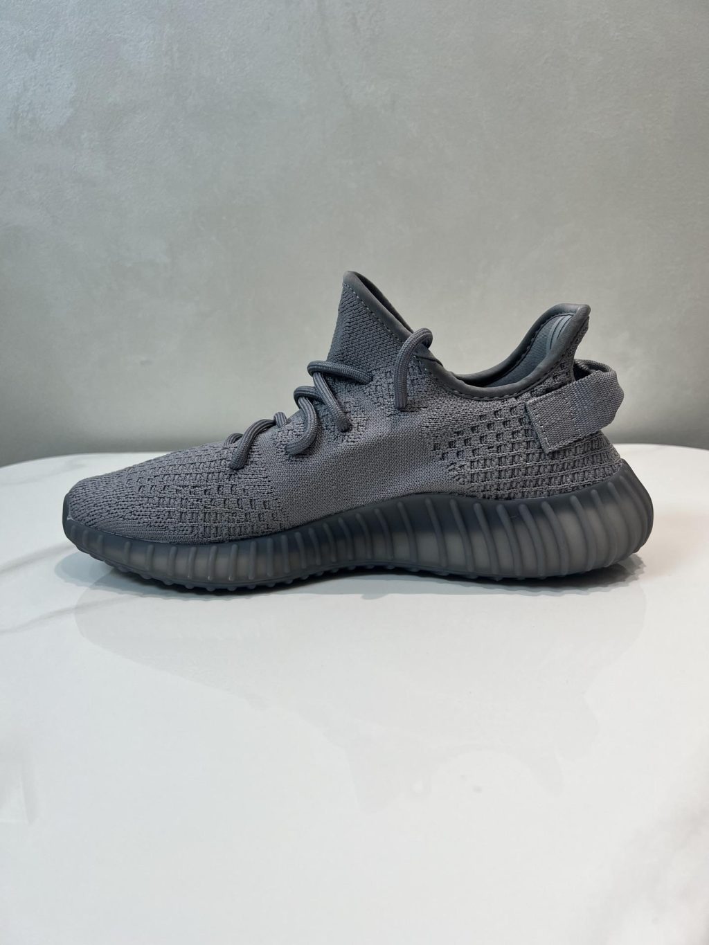 Adidas Yeezy Boost 350 V2 sneaker - Image 2