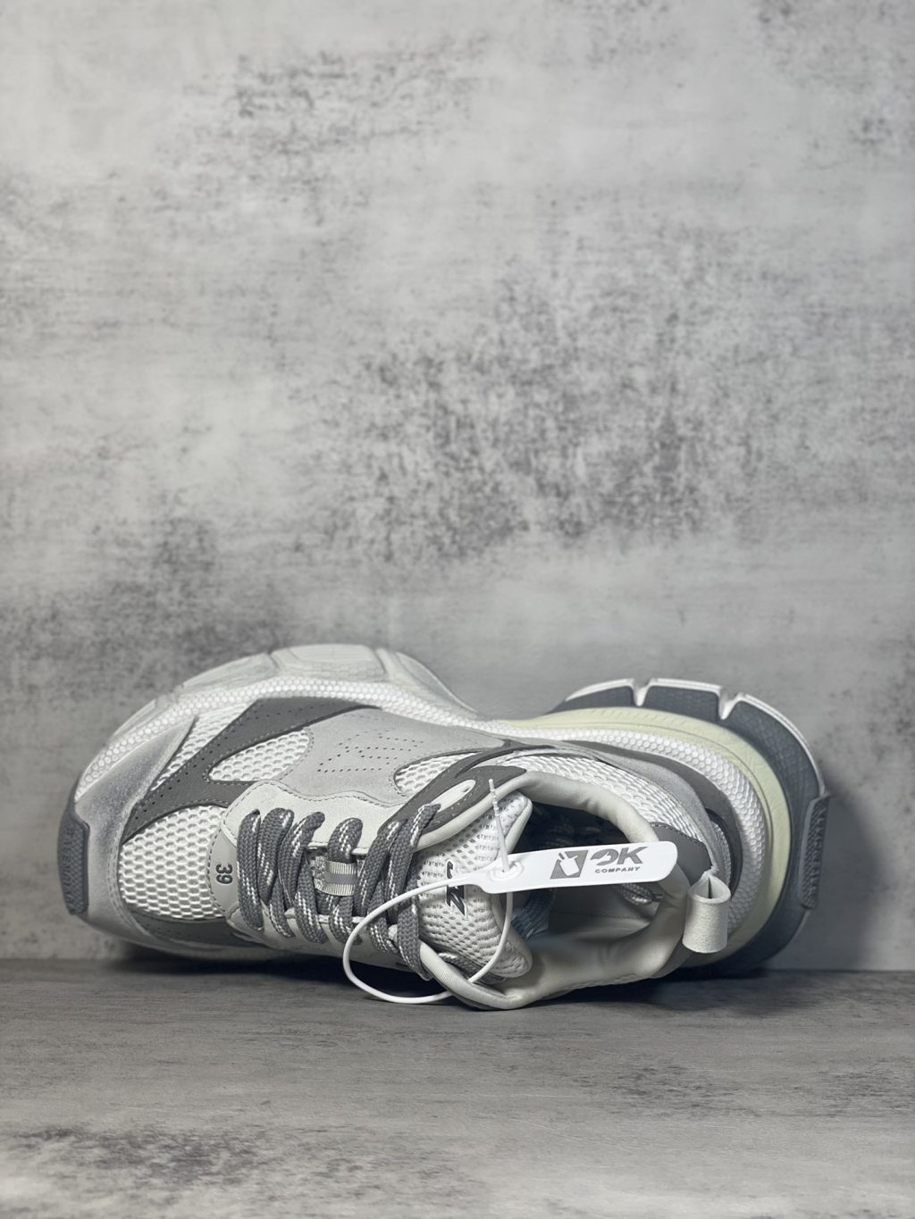 Balenciaga 3XL grey sneakers - Image 3