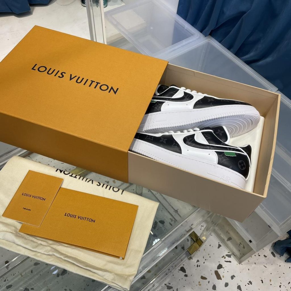 Louis Vuitton x Nike Air Force sneakers - Image 4