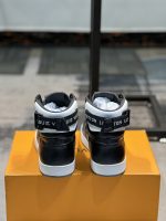 LOUIS VUITTON sneakers - Image 4