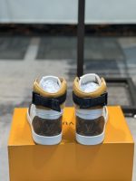 LOUIS VUITTON sneakers - Image 4