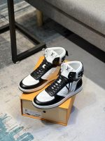 LOUIS VUITTON sneakers - Image 2