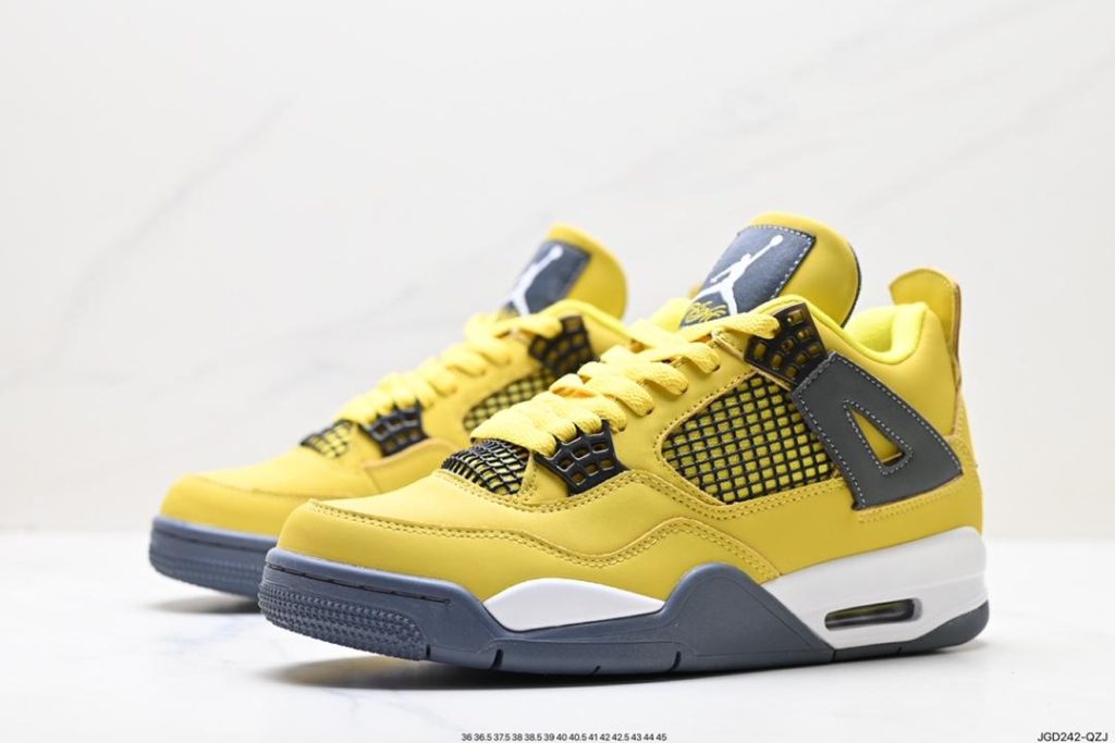 Air Jordan 4 Retro Sneaker - Image 3