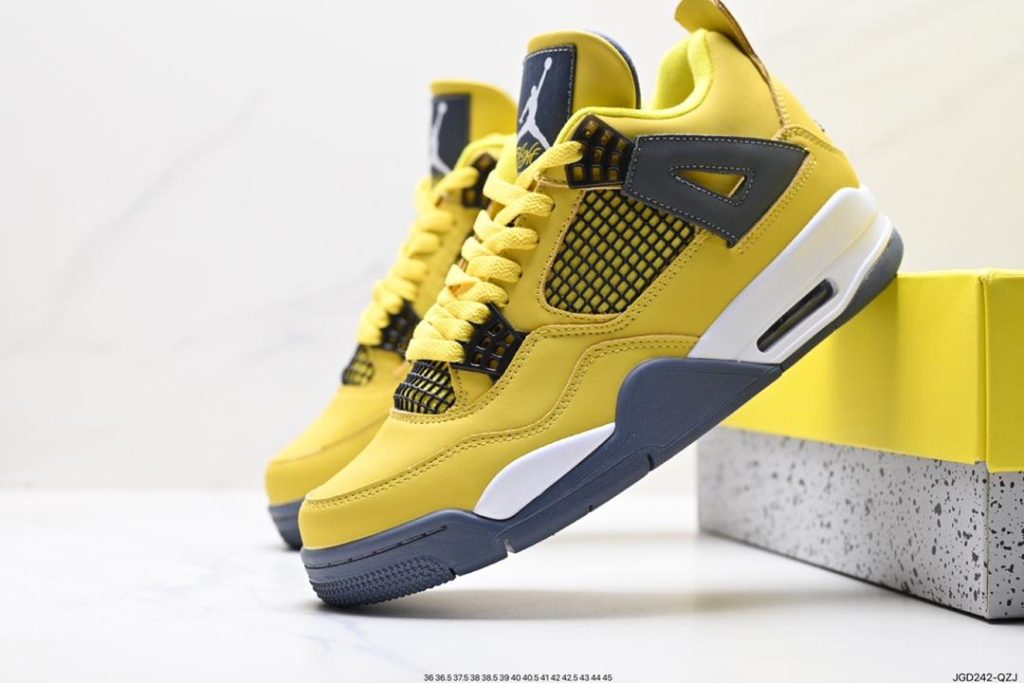 Air Jordan 4 Retro Sneaker - Image 4