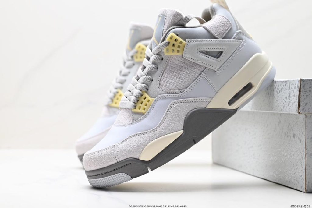 Air Jordan 4 Retro Sneaker - Image 4