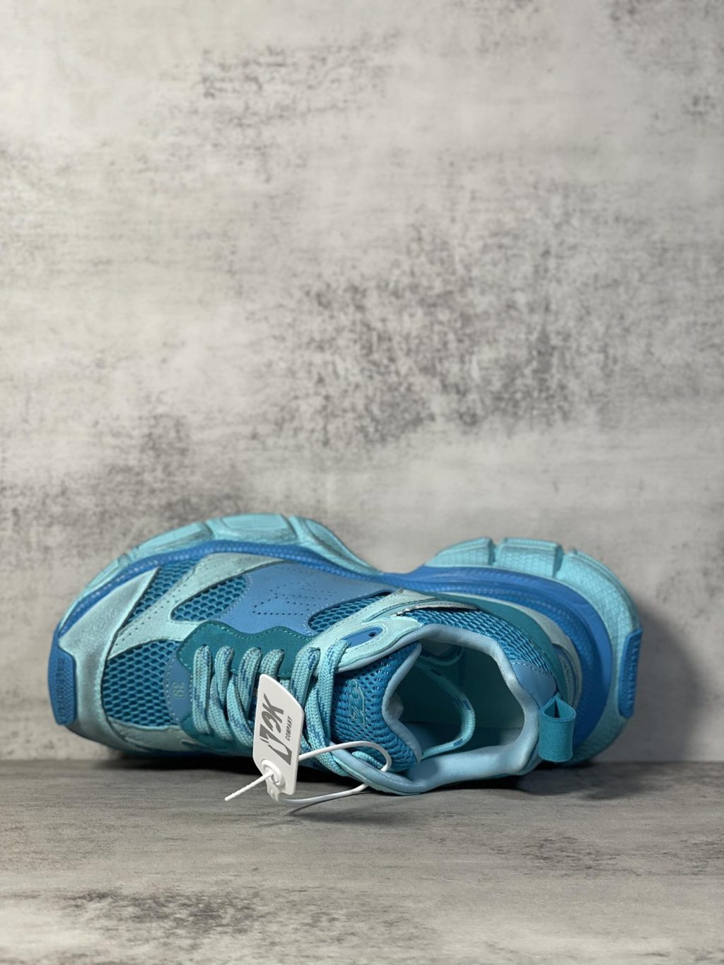 Balenciaga 3XL sneakers - Image 4