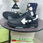 Off-White Sneaker - Image 2