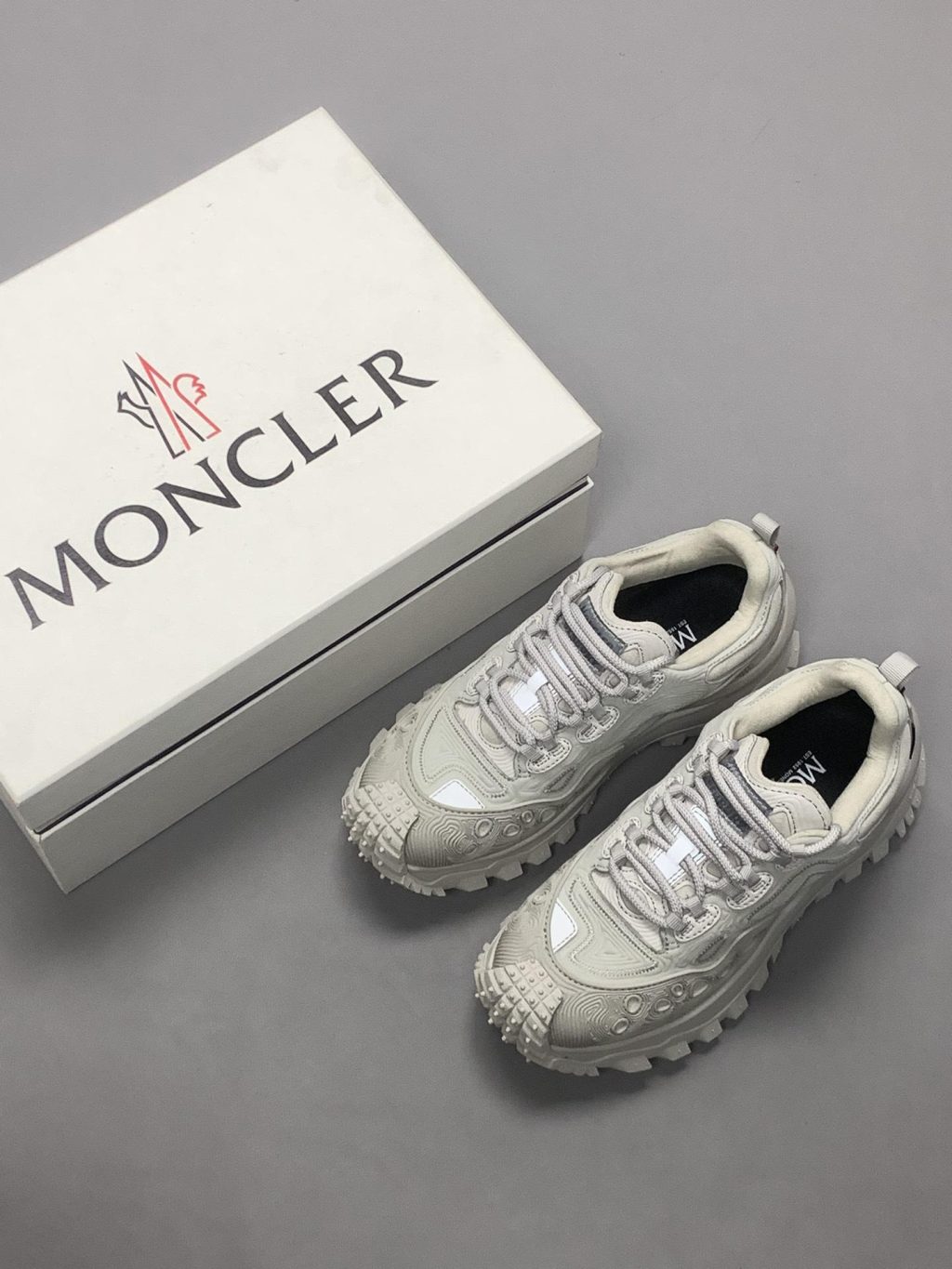 Moncler Genius Salehe Bembury Trailgrip Grain Trainers Sneaker - Image 2