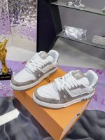 Louis Vuitton Trainer 54 Signature sneaker - Image 3