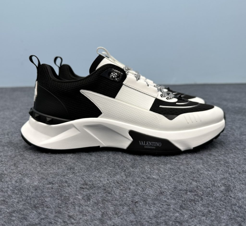 VALENTINO GARAVANI SNEAKER - Image 3