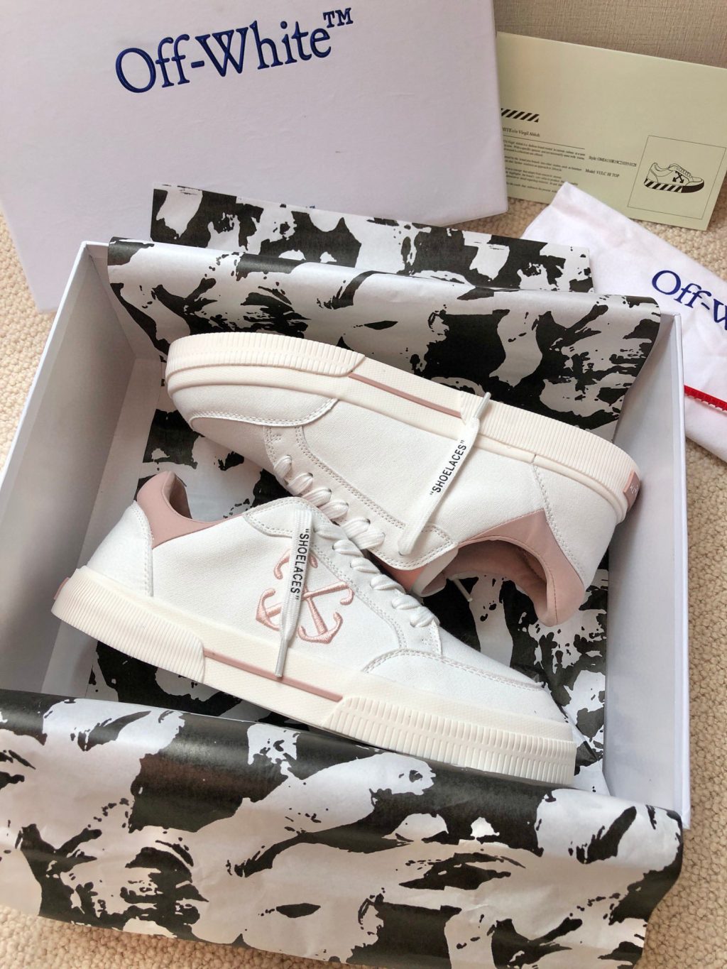 OFF-WHITE New Low Vulcanized Sneakers - Image 4