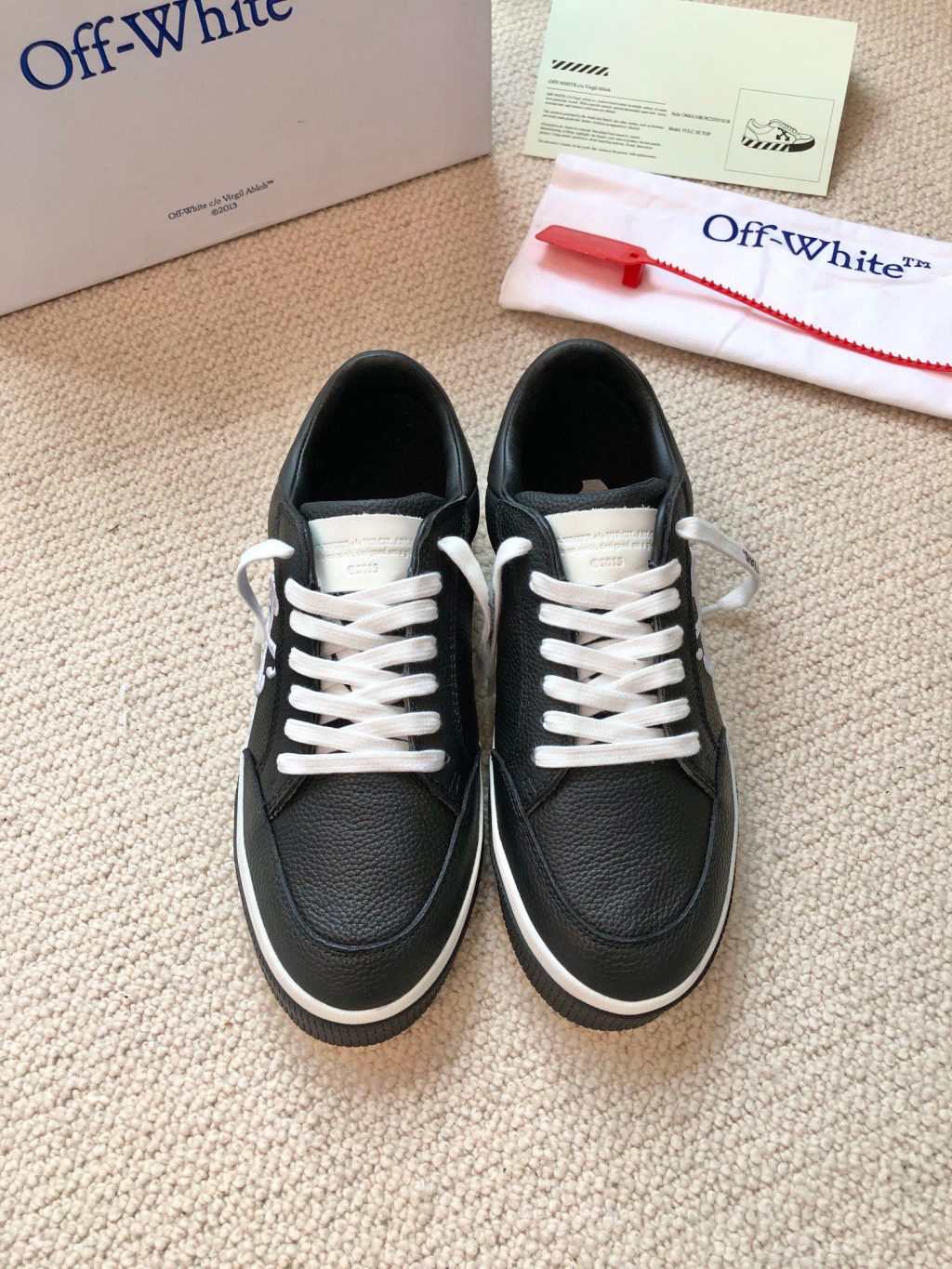 OFF-WHITE New Low Vulcanized Sneakers - Image 3