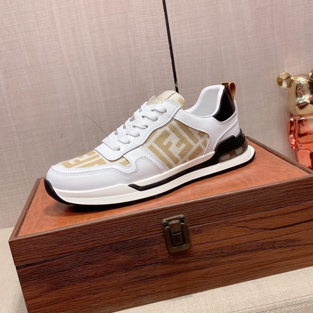 FENDI CASUAL SNEAKERS - Image 4