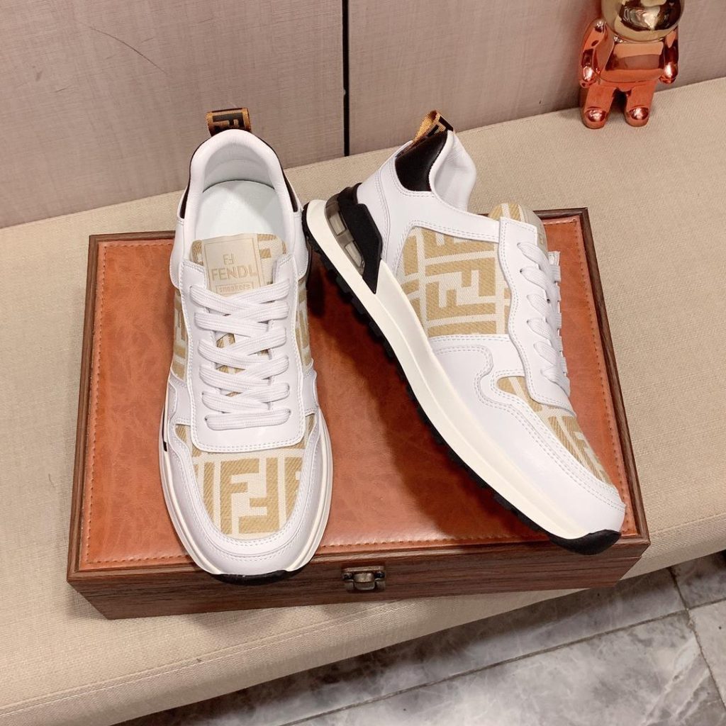 FENDI CASUAL SNEAKERS - Image 2