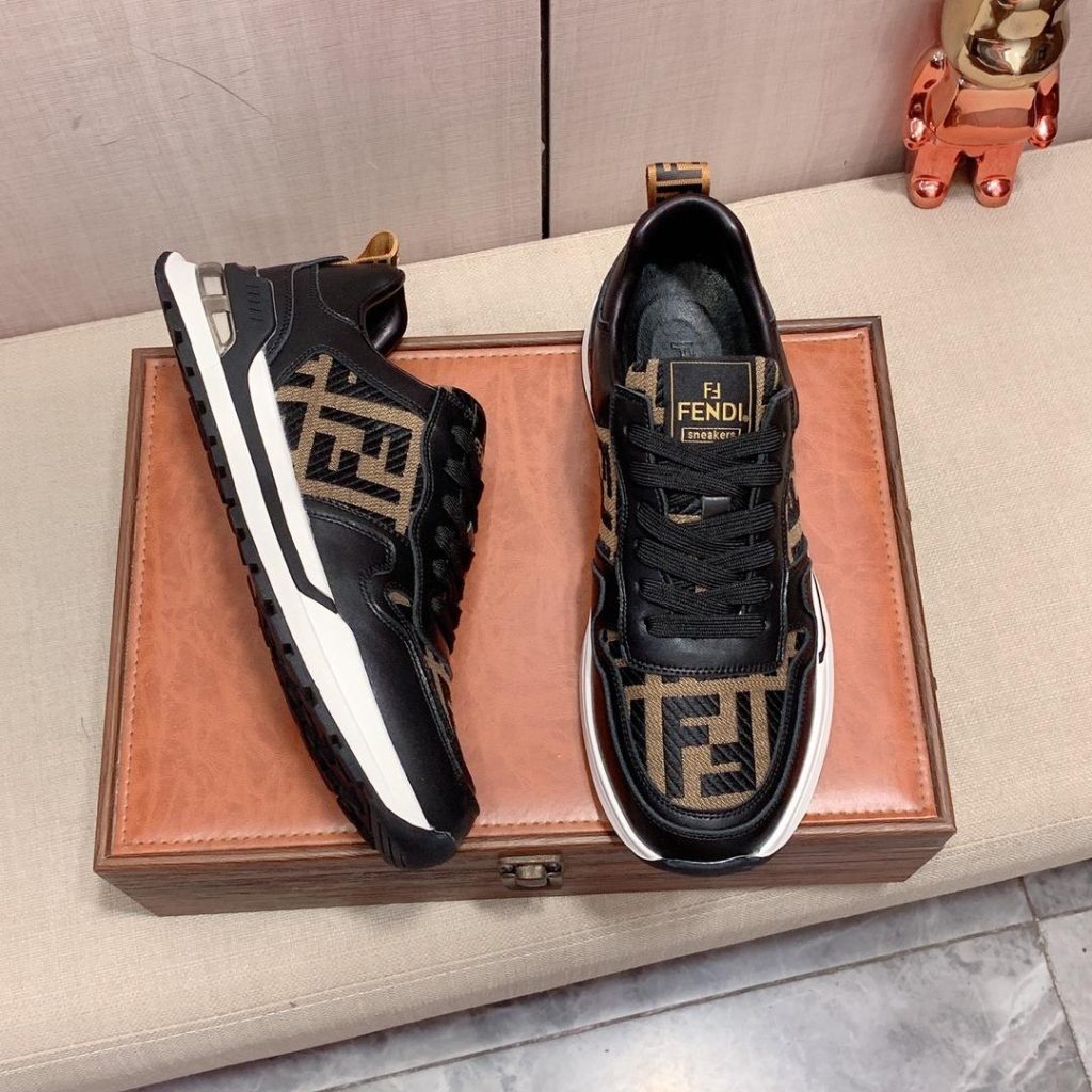 FENDI CASUAL SNEAKERS - Image 2