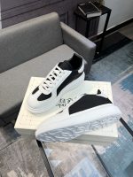 Alexander McQueen Sneaker - Image 2