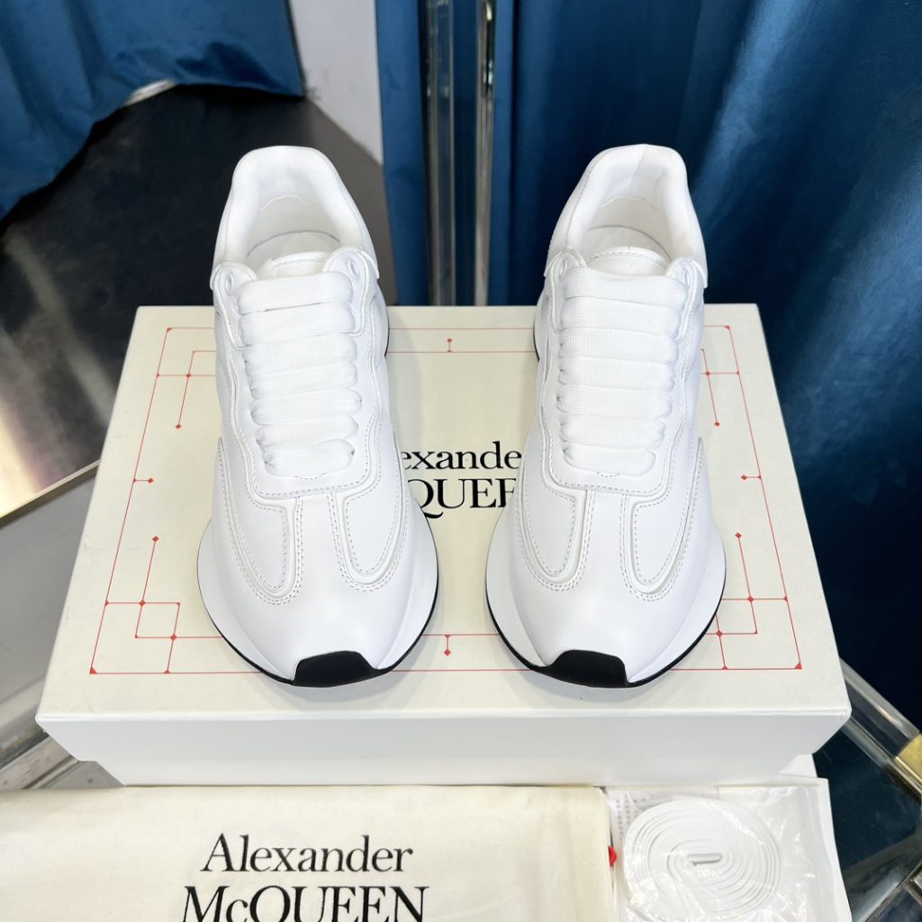 Alexander McQueen Sneaker - Image 2