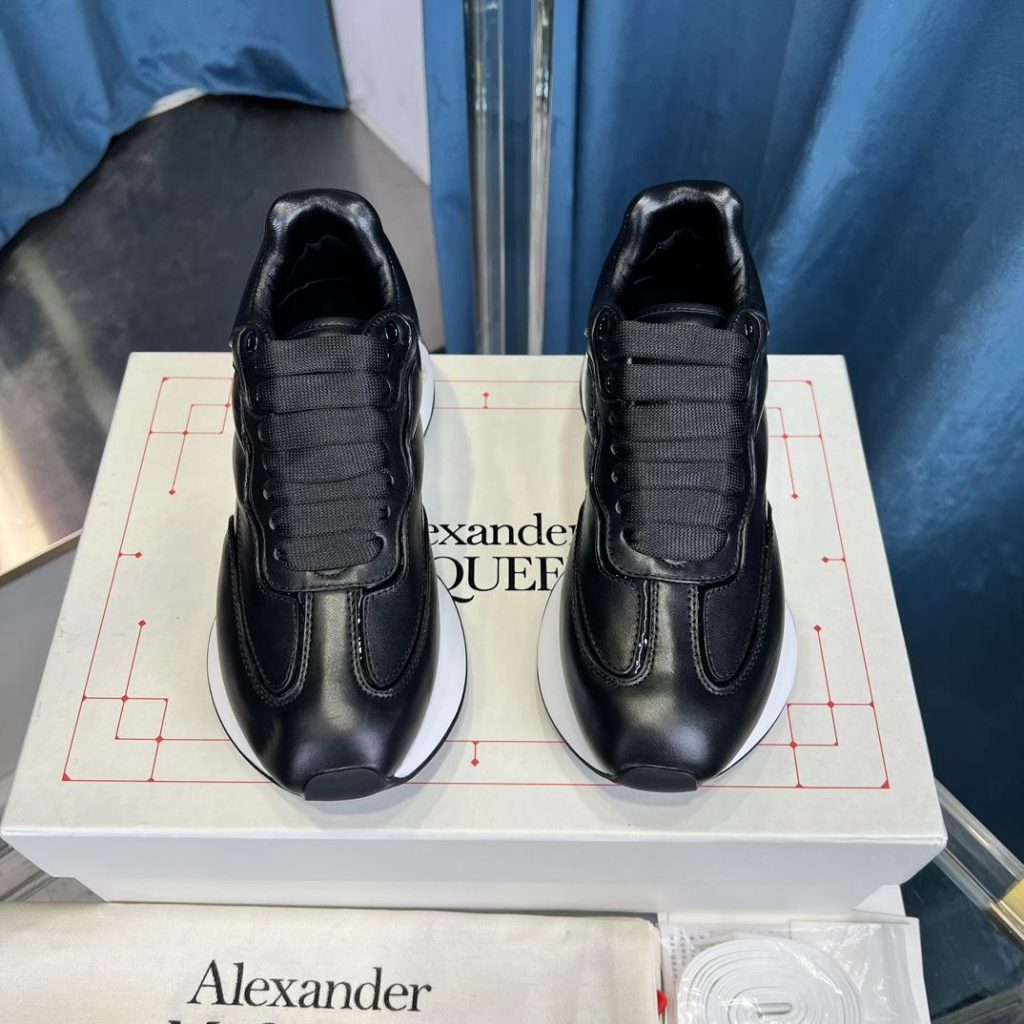 Alexander McQueen Sneaker - Image 2