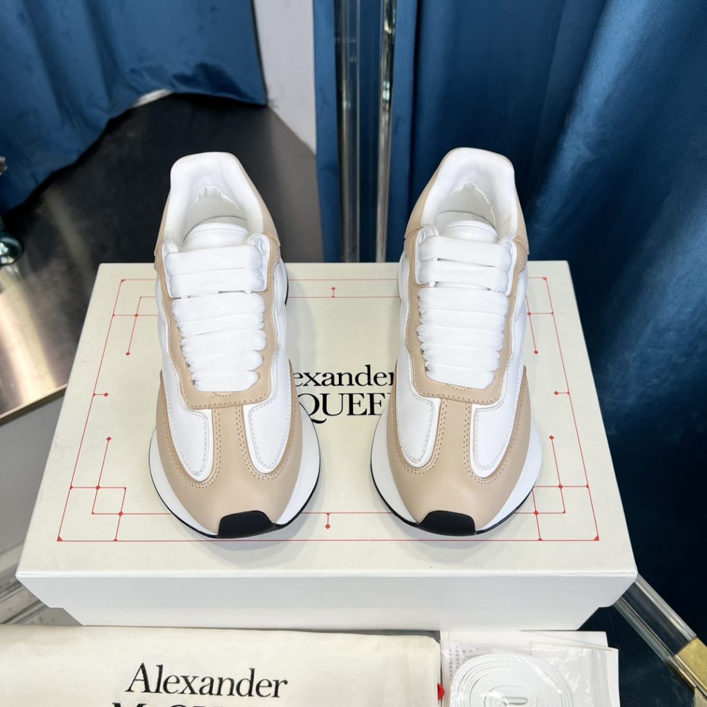 Alexander McQueen Sneaker - Image 2