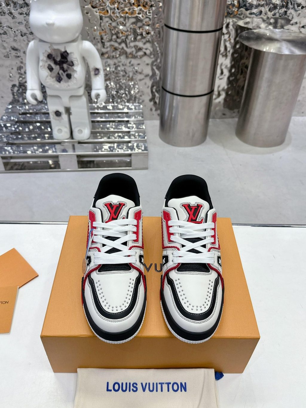 Louis Vuitton Trainer Sneaker - Image 2