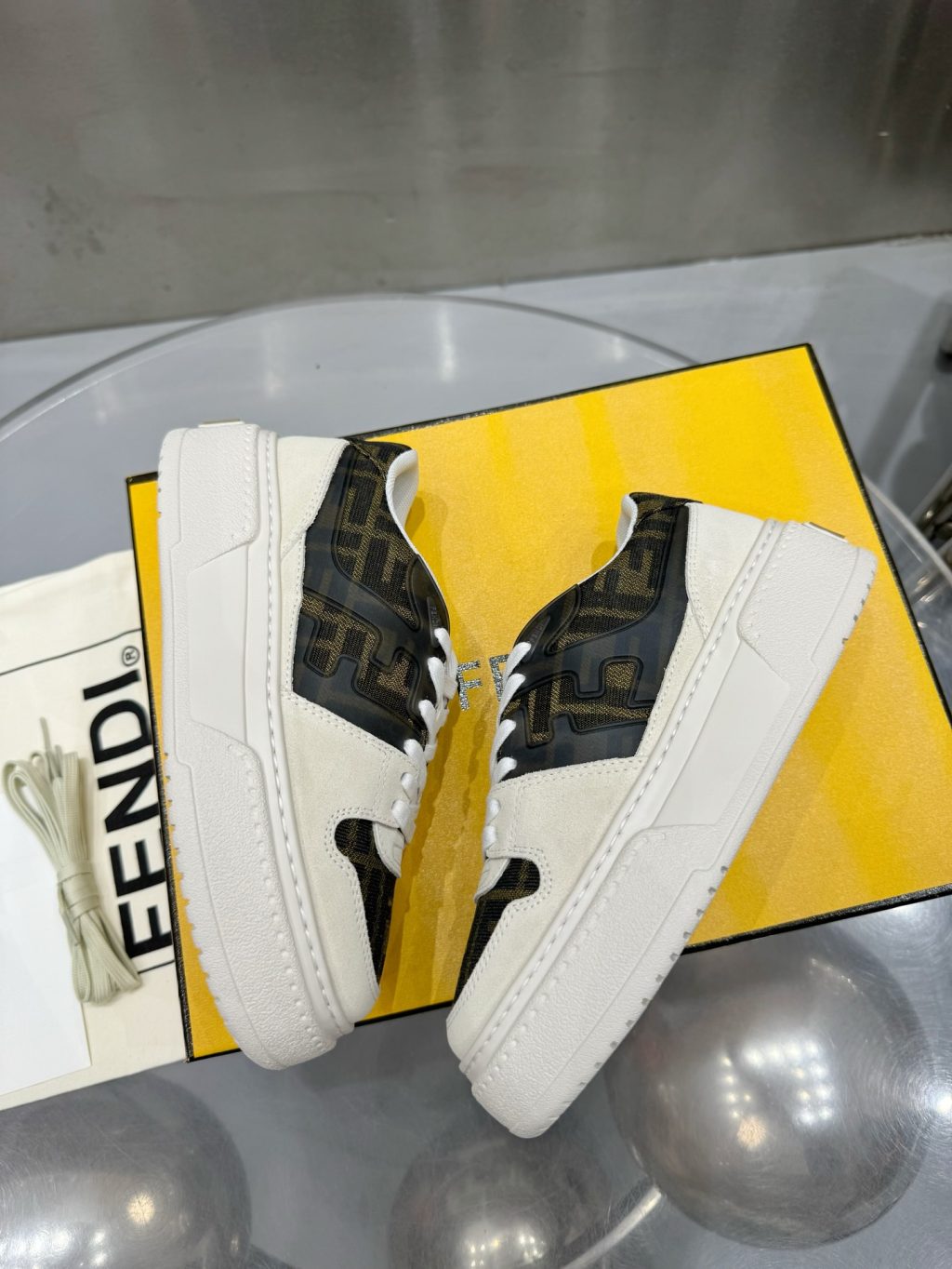 FENDI Match leather platform low-tops sneakers - Image 2