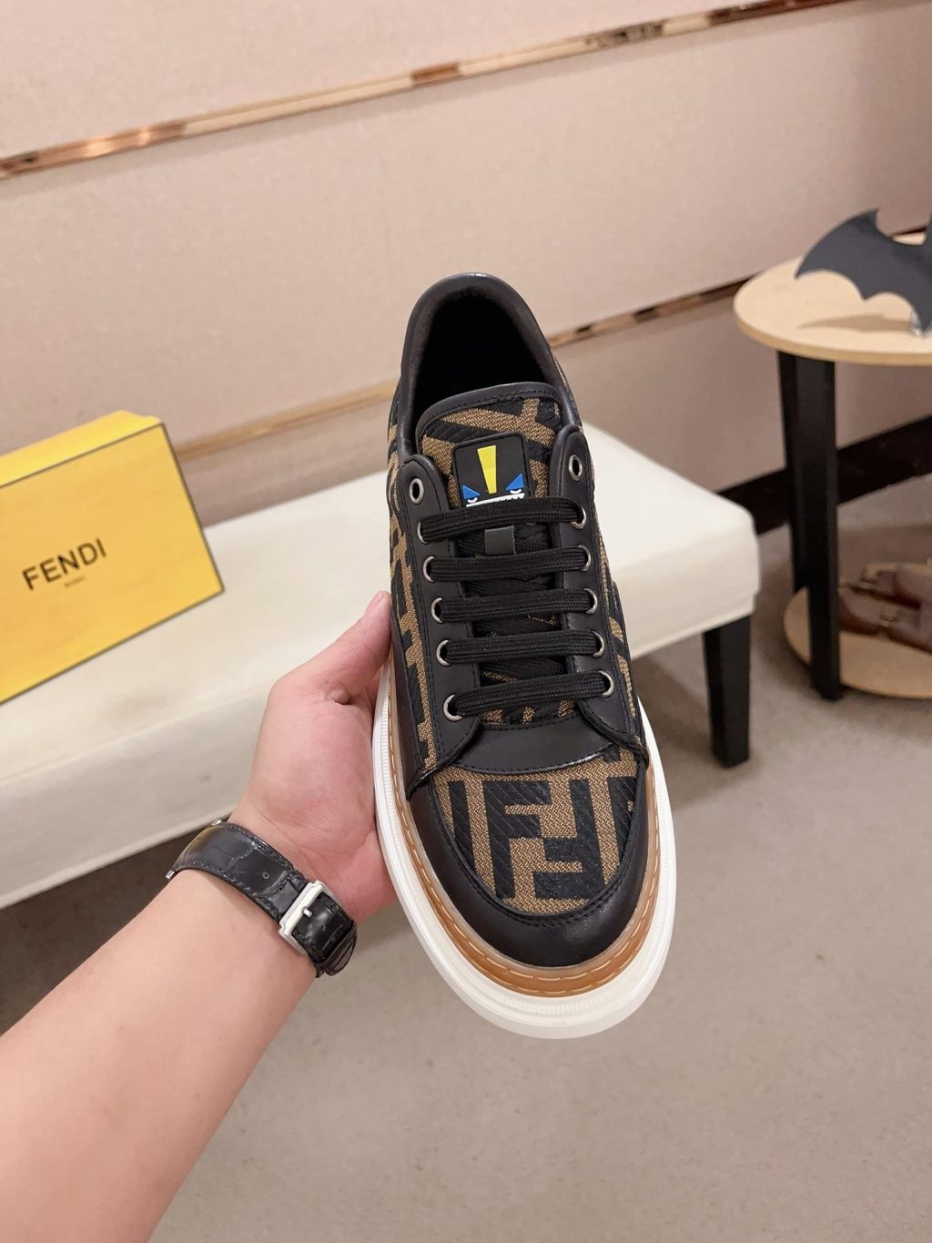 FENDI CASUAL SNEAKERS - Image 2