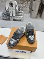 Louis Vuitton Trainer Sneaker - Image 4
