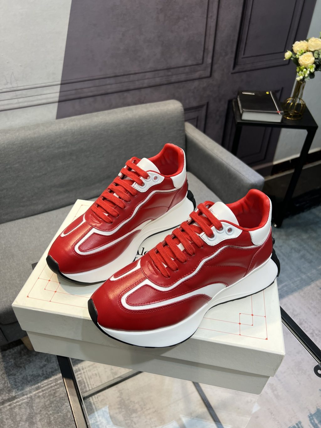 Alexander McQueen Sneaker - Image 3