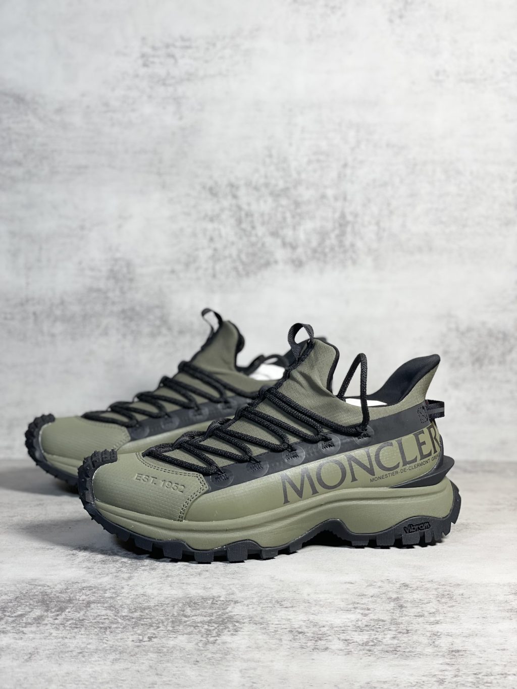 Moncler Trailgrip Lite2 Logo-Print Ripstop and Rubber Sneaker - Image 2