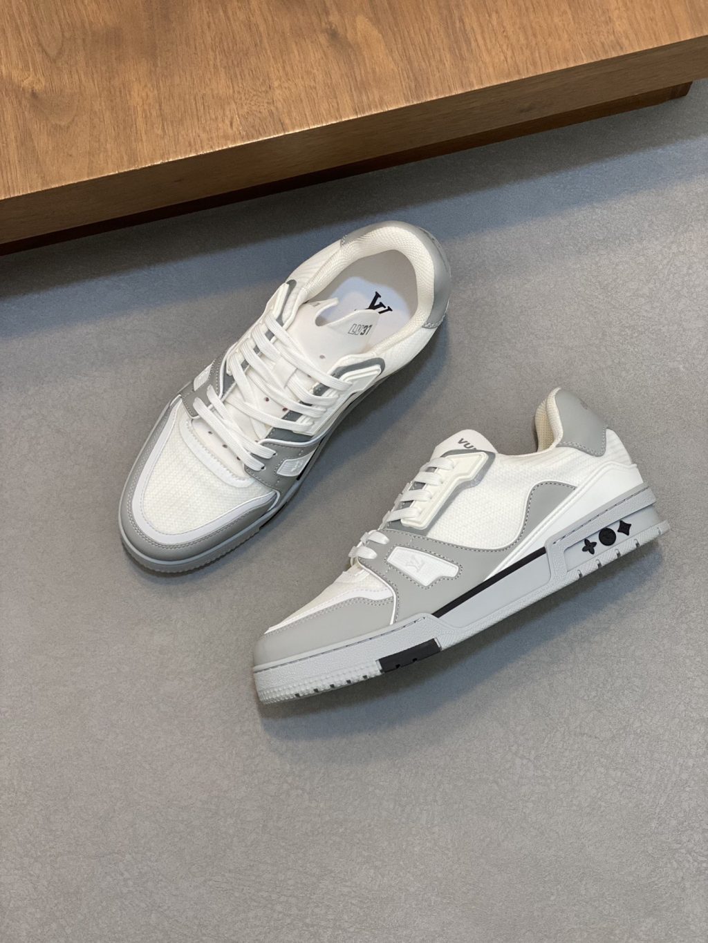 Louis Vuitton Trainer Sneaker - Image 2