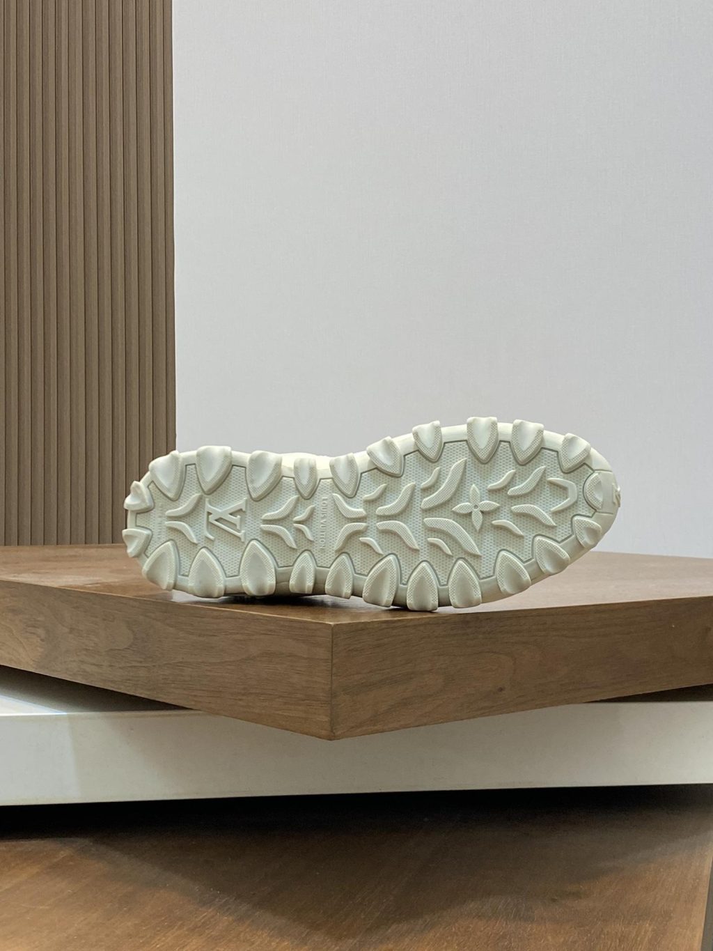 Louis Vuitton Rush Sneaker - Image 3