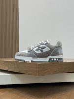 Louis Vuitton Trainer Maxi Sneaker - Image 4